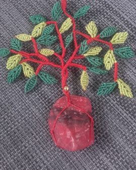 Pendentif arbre de vie sur une Thulite